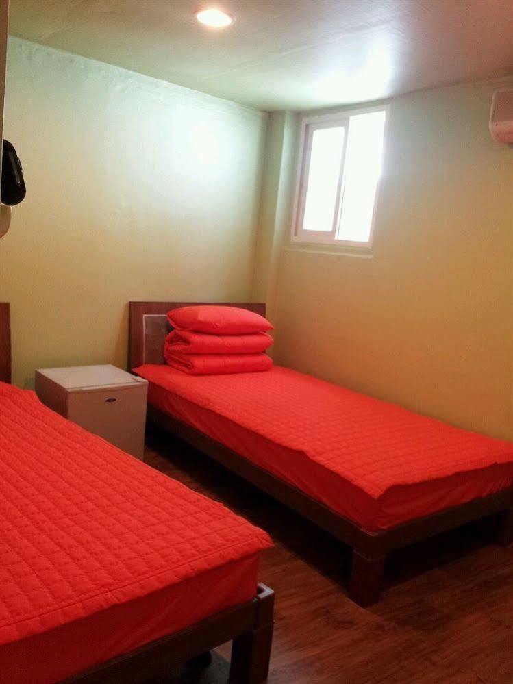 Chris Hostel Seul Esterno foto