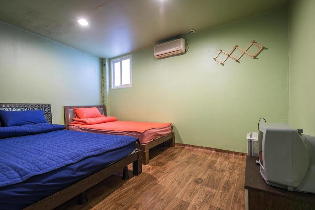 Chris Hostel Seul Esterno foto