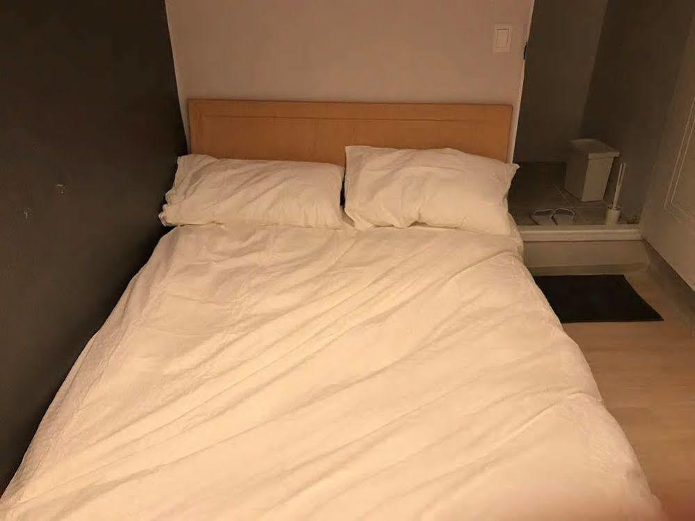 Chris Hostel Seul Esterno foto